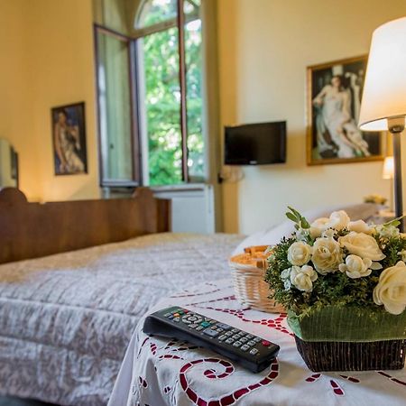 Villa Confalonieri Манделло-дель-Ларио Экстерьер фото